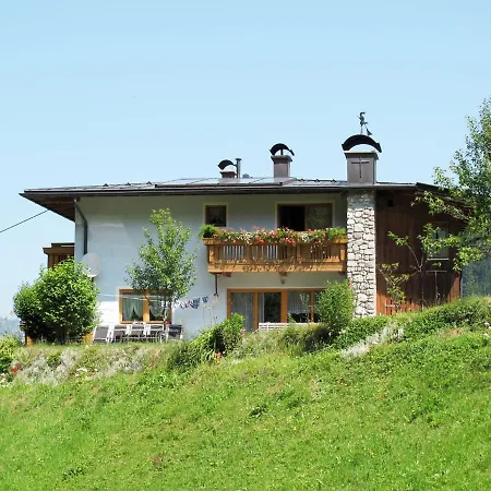 Jenewein Apartment *